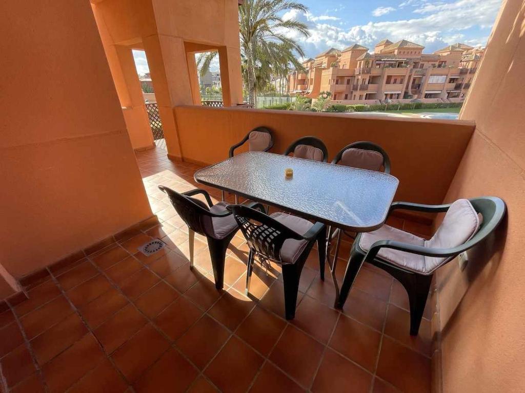 Amplio Apartamento 3 hab equipado en Playa Granada - Imagen 5