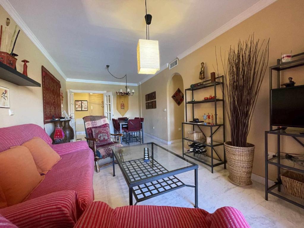 Amplio Apartamento 3 hab equipado en Playa Granada - Imagen 6