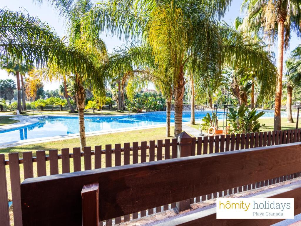 Homity Holidays - Imagen 3